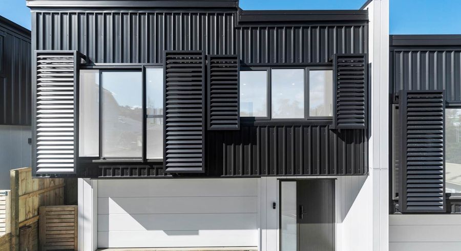  at 69D Chivalry Road, Glenfield, North Shore City, Auckland