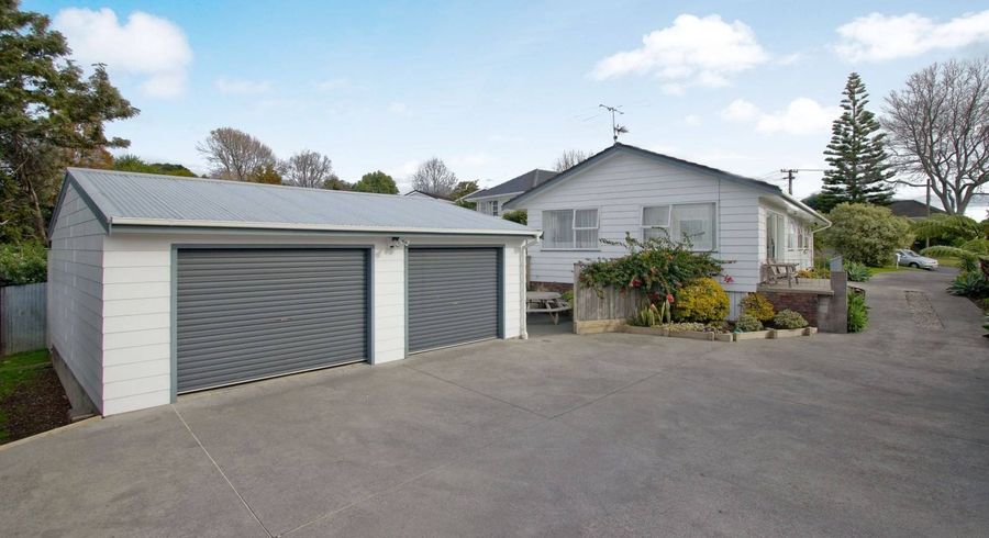  at 208 Methuen Rd, New Windsor, Auckland City, Auckland