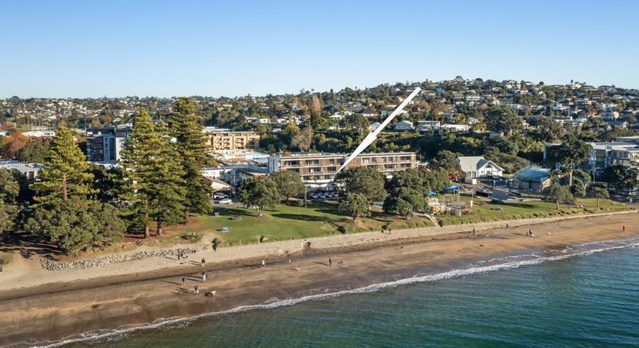  at 7/6 Beach Front Lane, Browns Bay, North Shore City, Auckland