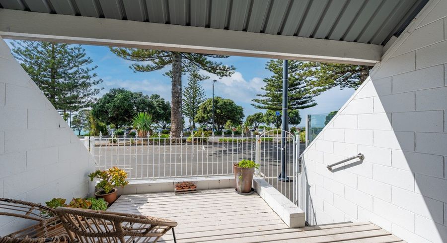  at 233 Marine Parade, Napier South, Napier, Hawke's Bay
