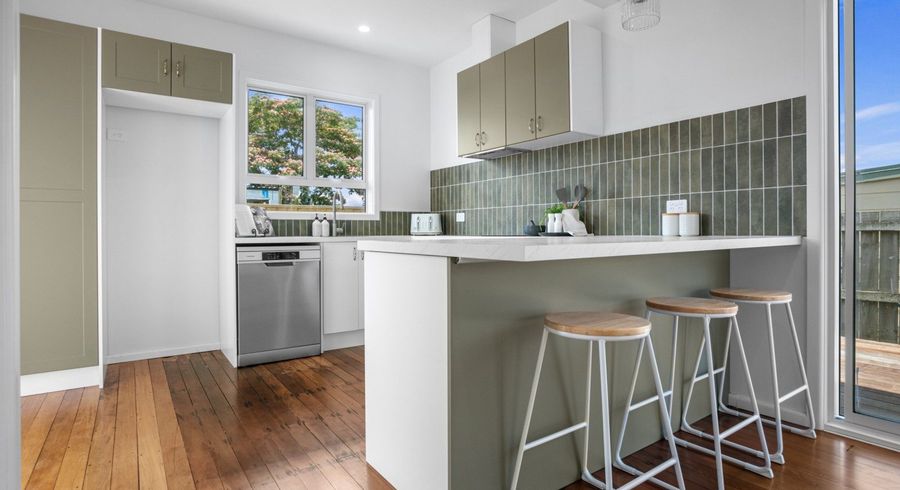  at 46 Beach Road, Collingwood