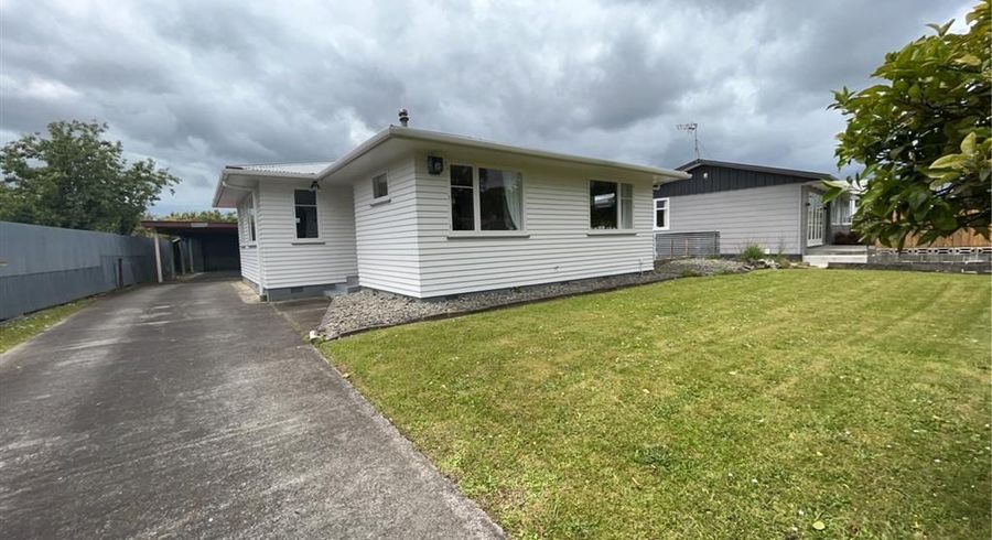  at 136 Ruamahanga Crescent, Terrace End, Palmerston North, Manawatu / Whanganui