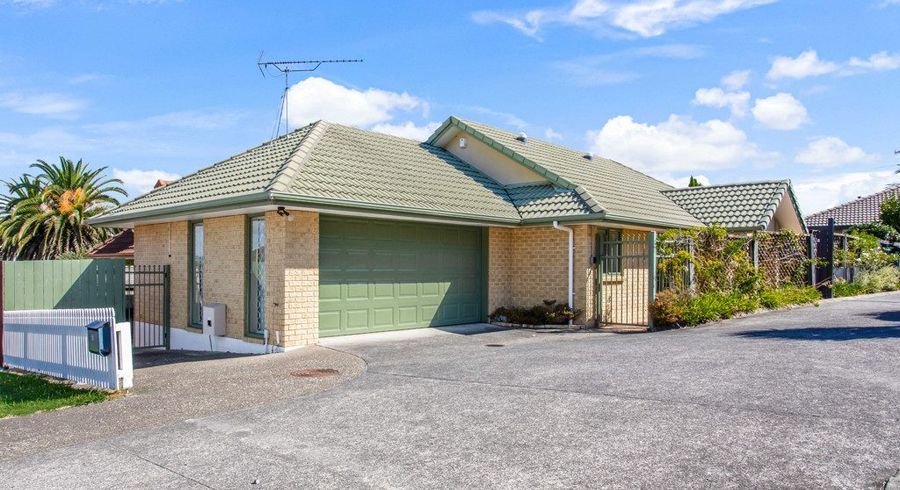  at 15 Stratford Road, Manurewa, Auckland