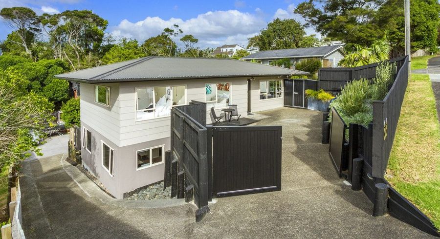  at 7 Paris Place, Birkenhead, Auckland
