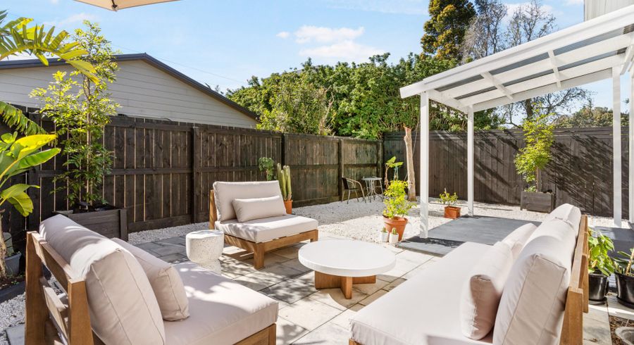  at 12 Mona Avenue, Mangere Bridge, Auckland