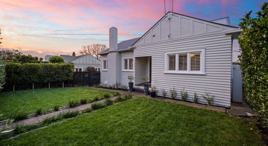  at 9 Invermay Avenue, Mount Roskill, Auckland