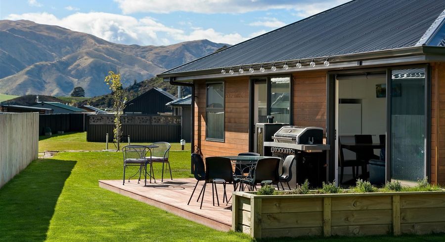  at 20 Cooper Crescent, Cromwell