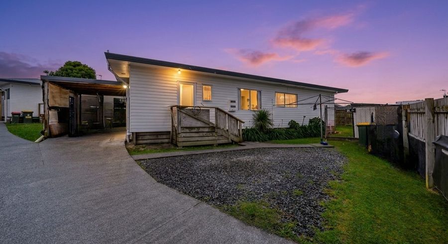  at 1/5 Solveig Place, Randwick Park, Manukau City, Auckland