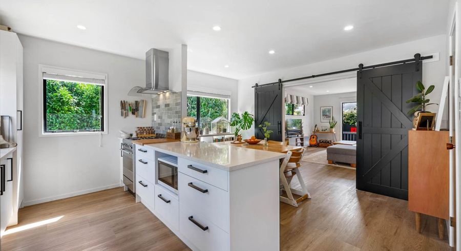  at 21a Leiden Place, Totara Vale, North Shore City, Auckland