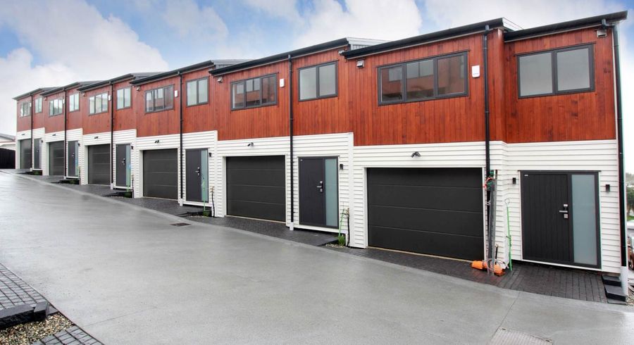  at 2/1026 New North Road, Mount Albert, Auckland City, Auckland