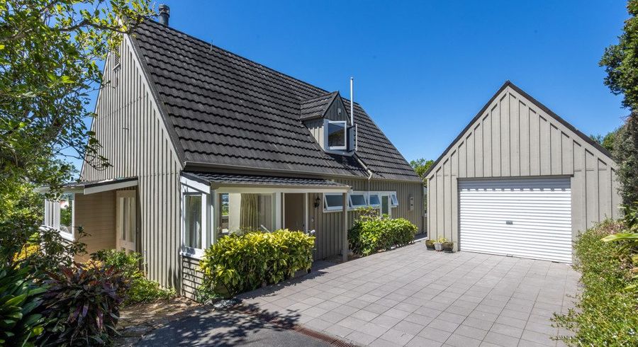  at 212 Metcalfe Road, Ranui, Auckland