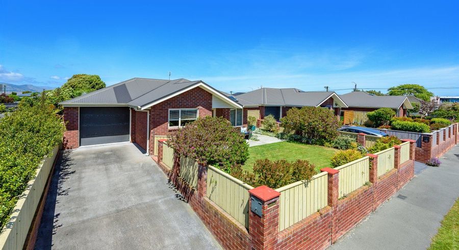  at 27 Saltaire Street, North New Brighton, Christchurch