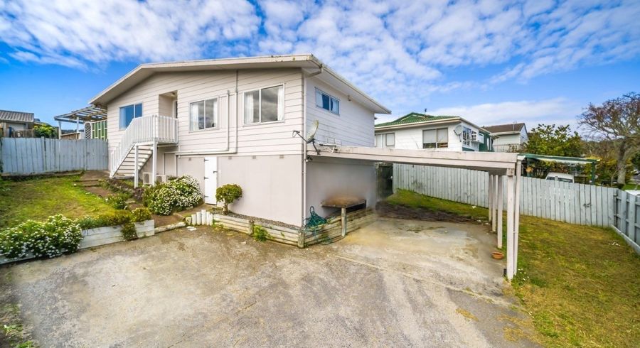  at 71 Simon Ellice Drive, Bayview, Auckland