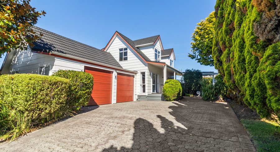  at 38 Barnhill Crescent, Papakura, Papakura, Auckland