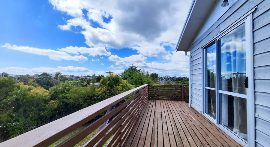  at 2/54 Nelson Street, Howick, Manukau City, Auckland