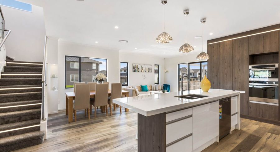  at 14 Horsefields Drive, Flat Bush, Auckland