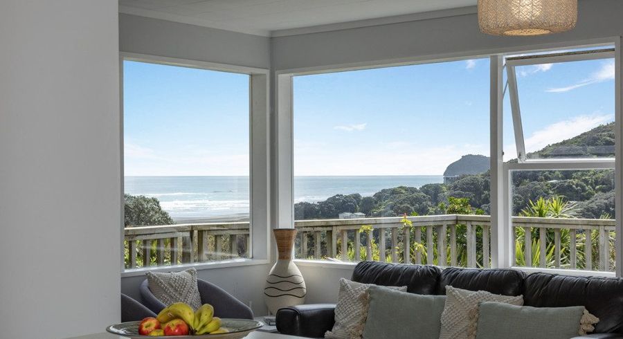  at 90 Seaview Road, Piha, Waitakere City, Auckland