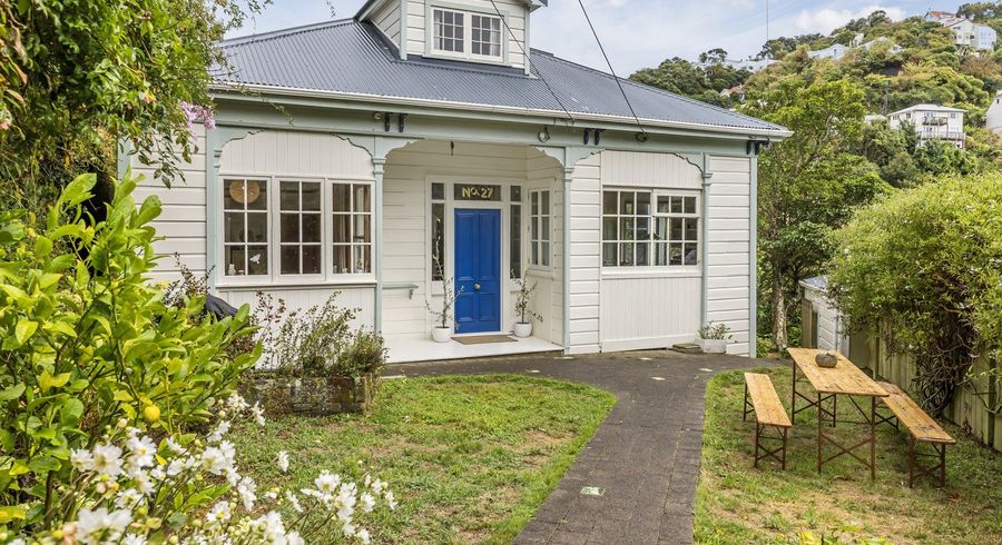  at 27 Boundary Road, Kelburn, Wellington