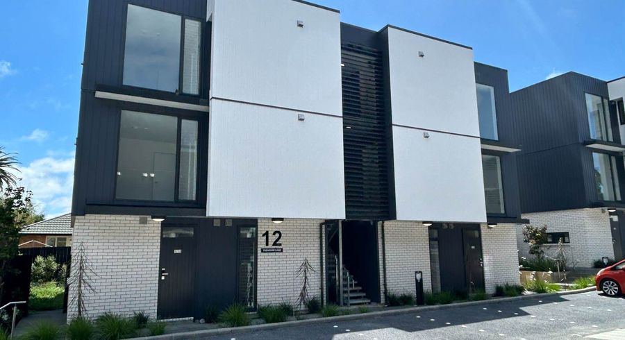  at 6/12 Treasure Lane, Te Atatu South, Waitakere City, Auckland