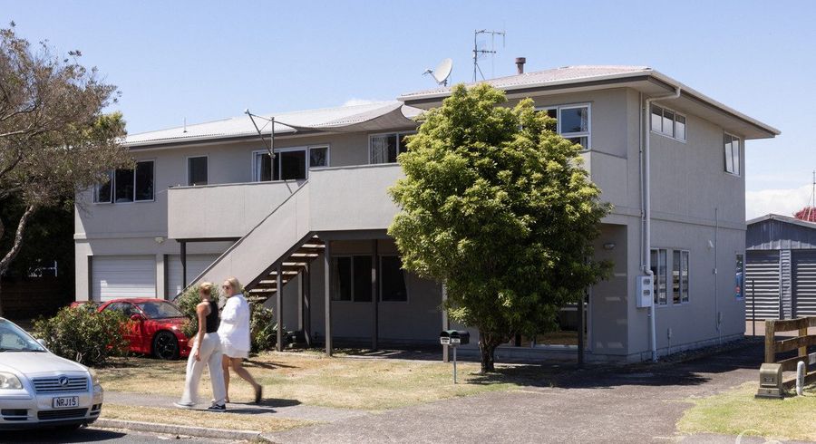  at 10 Lambeth Terrace, Mount Maunganui, Mount Maunganui