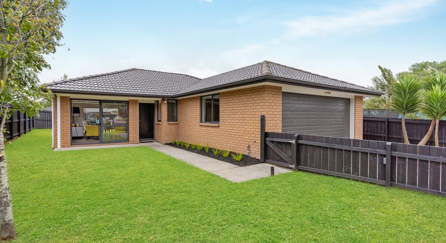  at 77 Mountain Road, Mangere Bridge, Auckland