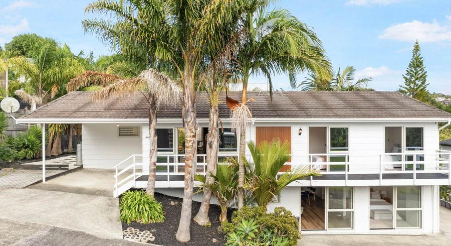  at 666 Beach Road, Browns Bay, Auckland