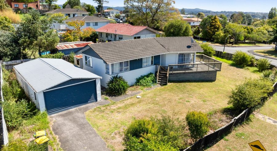  at 2 Longreach Drive, Sunnyvale, Waitakere City, Auckland