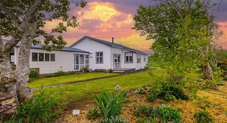  at 847 East Road, Toko, Stratford