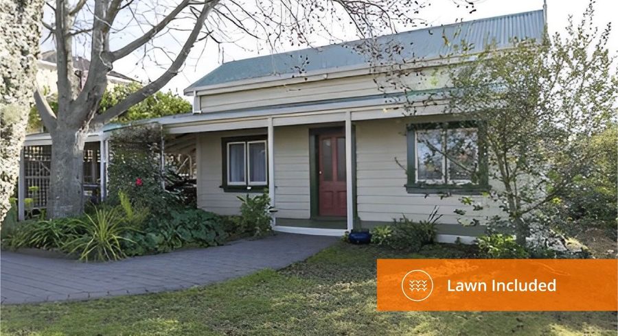  at 15 Bollard Avenue, New Windsor, Auckland City, Auckland