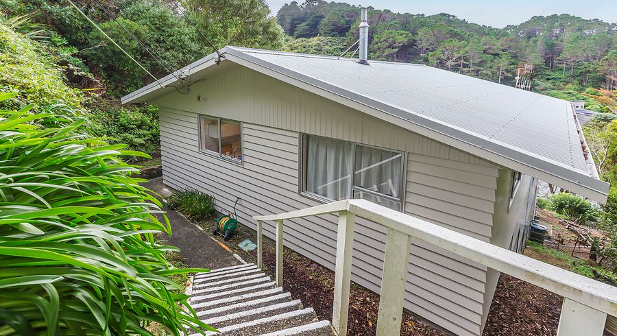  at 1/72 Makara Road, Karori, Wellington