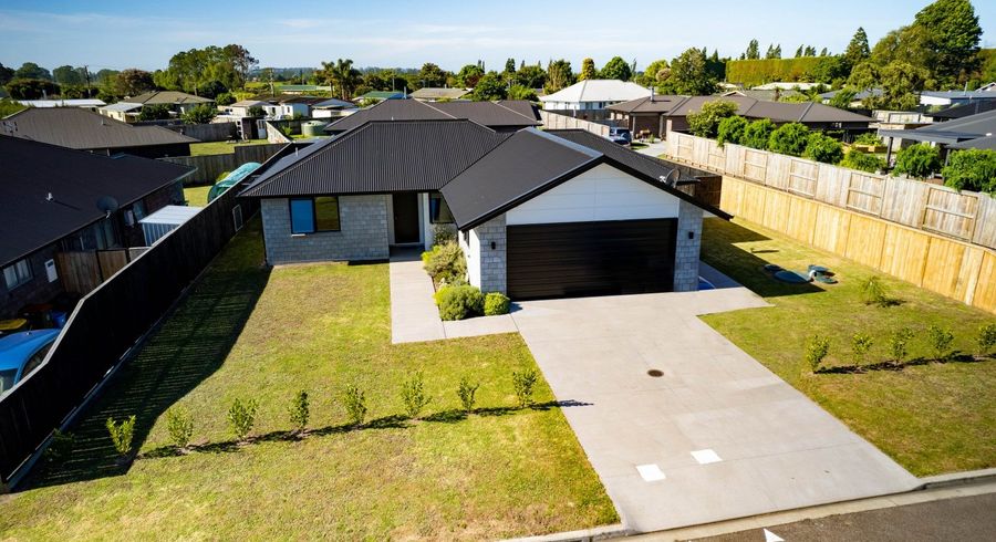  at 5 Penelope Place, Te Puke