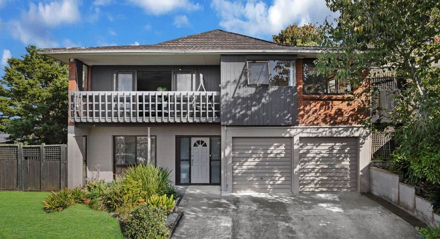  at 18 Mark Edward Drive, Half Moon Bay, Manukau City, Auckland