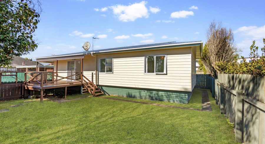  at 1/616 Te Atatu Road, Te Atatu Peninsula, Waitakere City, Auckland