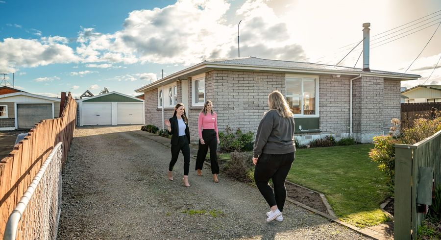  at 5 Moana Crescent, Redwoodtown, Blenheim