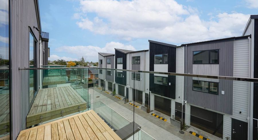  at Unit 5/42 Waipuna Road, Mount Wellington, Auckland City, Auckland