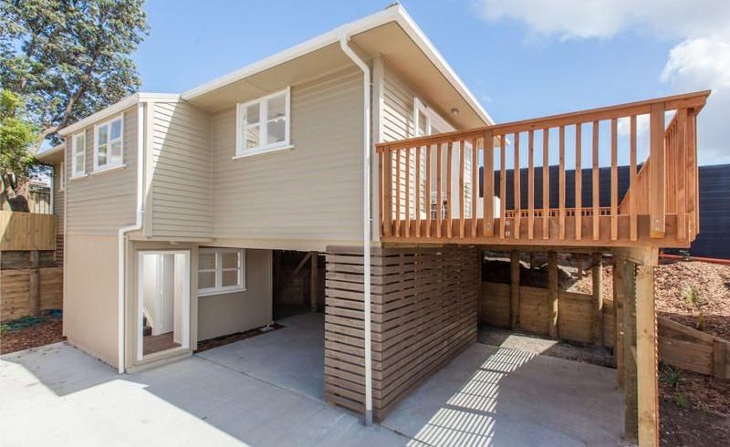  at 64  Ernie Pinches St, Mount Roskill, Auckland City, Auckland