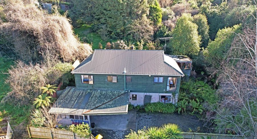  at 27 Kelvin Road, North East Valley, Dunedin, Otago