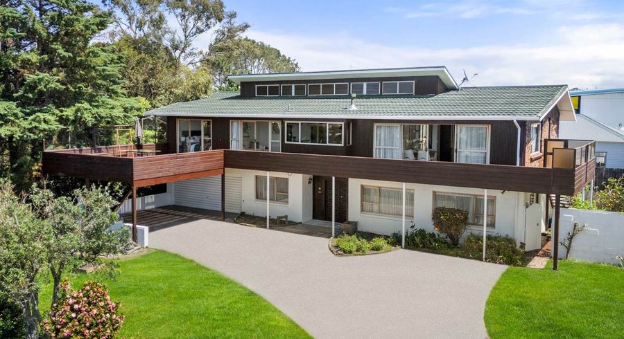  at 54 Sartors Avenue, Browns Bay, North Shore City, Auckland