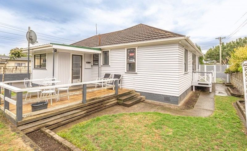  at 9 Swiss Avenue, Gonville, Whanganui