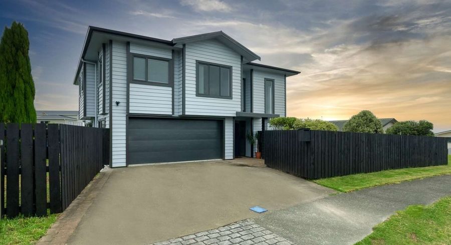  at 17 Doncaster Terrace, Ascot Park, Porirua