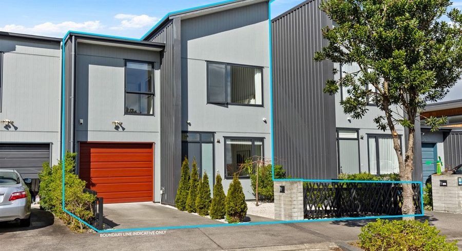 at 33 Wallace Road, Hobsonville, Waitakere City, Auckland