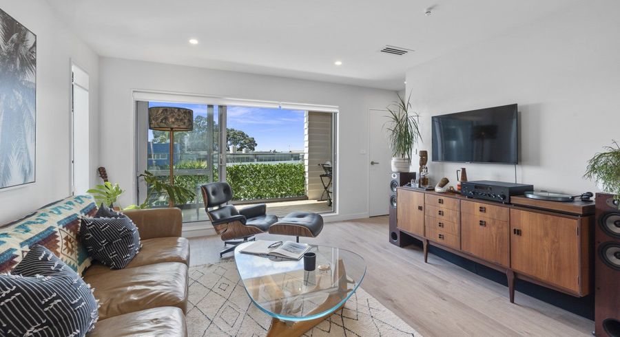  at 4/4 Jutland Rd, Hauraki, Auckland