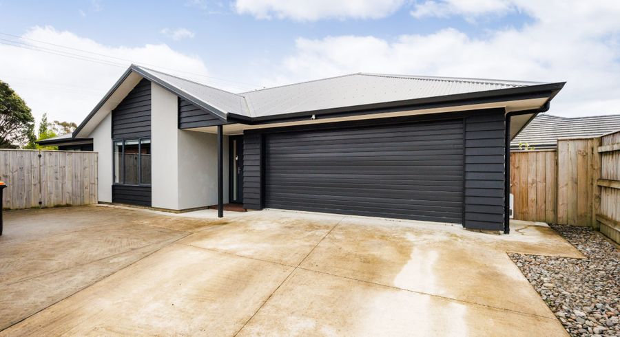  at 8 Butler Place, Fitzherbert, Palmerston North, Manawatu / Whanganui