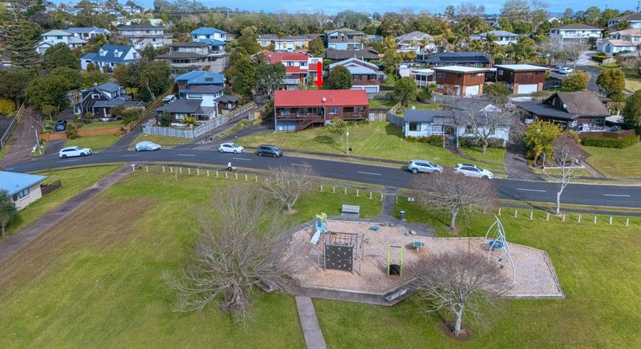  at 24 Bronzewing Terrace, Unsworth Heights, North Shore City, Auckland