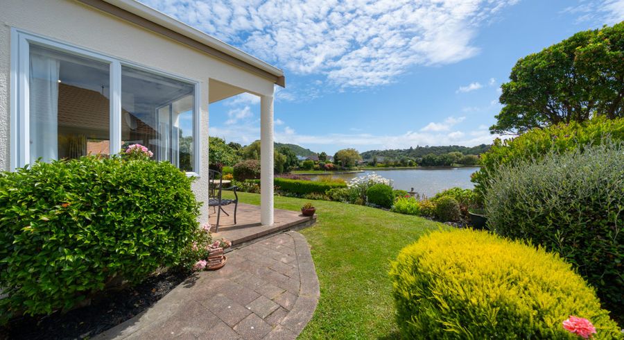  at 4 Lakeside Villas, Whitby, Porirua, Wellington