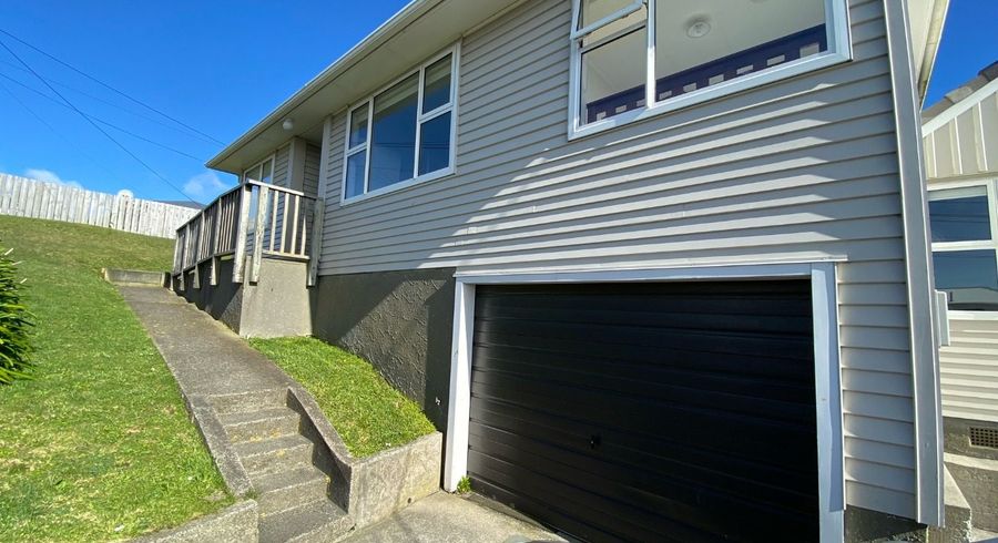  at 32A Kenmore Street, Newlands, Wellington, Wellington