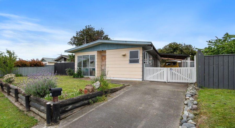  at 12 Aitken Street, Bulls