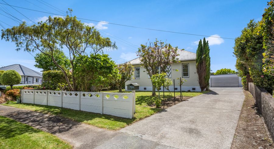  at 13 Melvill Grove, Waterloo, Lower Hutt