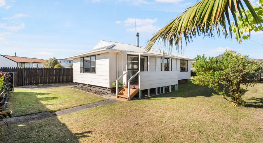 at 22 Compass Place, Te Atatu Peninsula, Auckland