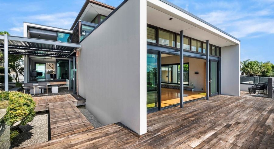  at 51 Pacific Parade, Army Bay, Whangaparaoa